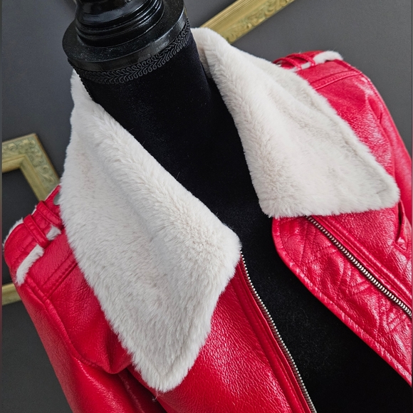 Red Jacket - Picture 3 of 4